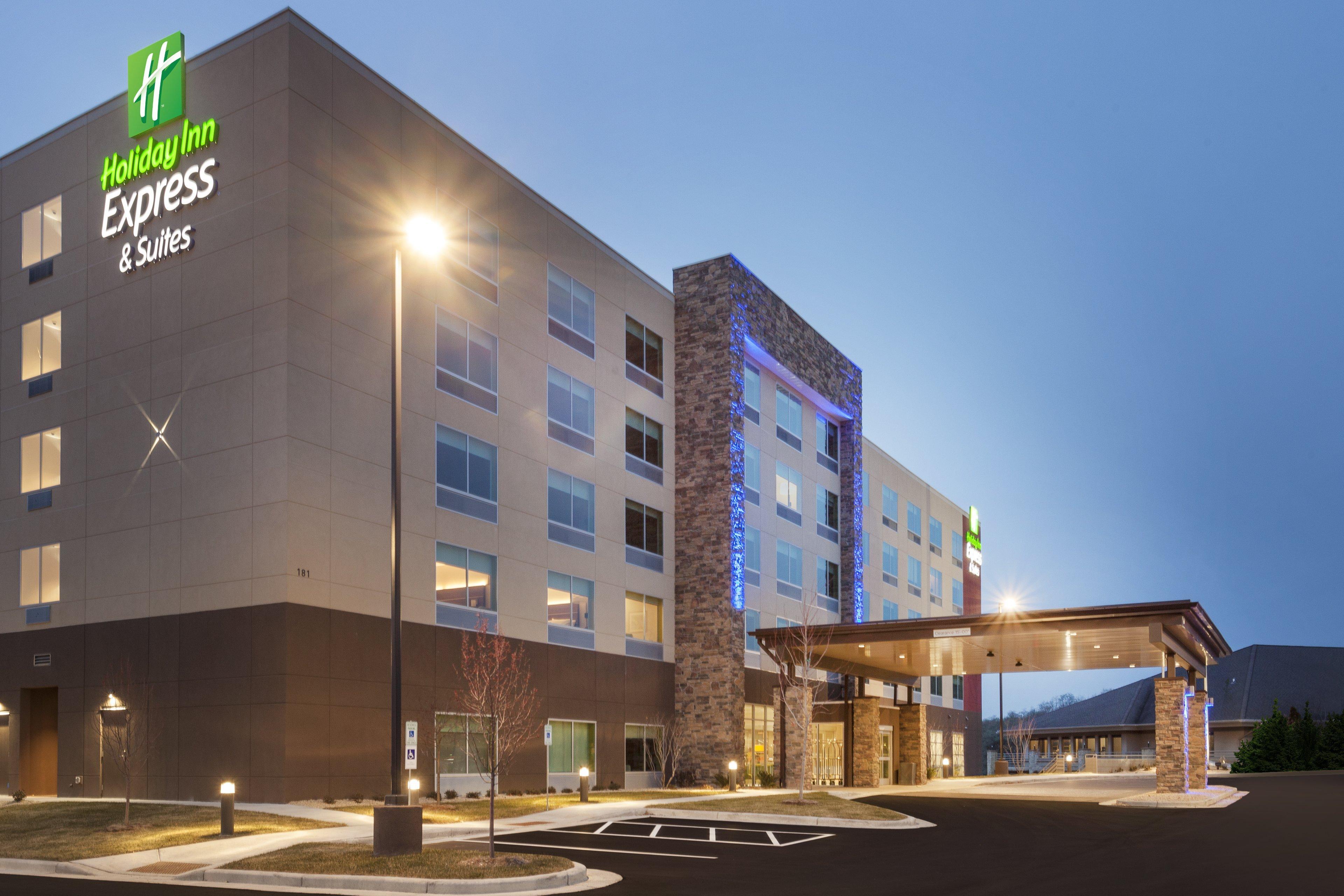 Holiday Inn Express & Suites - Hudson I-94 By Ihg Экстерьер фото