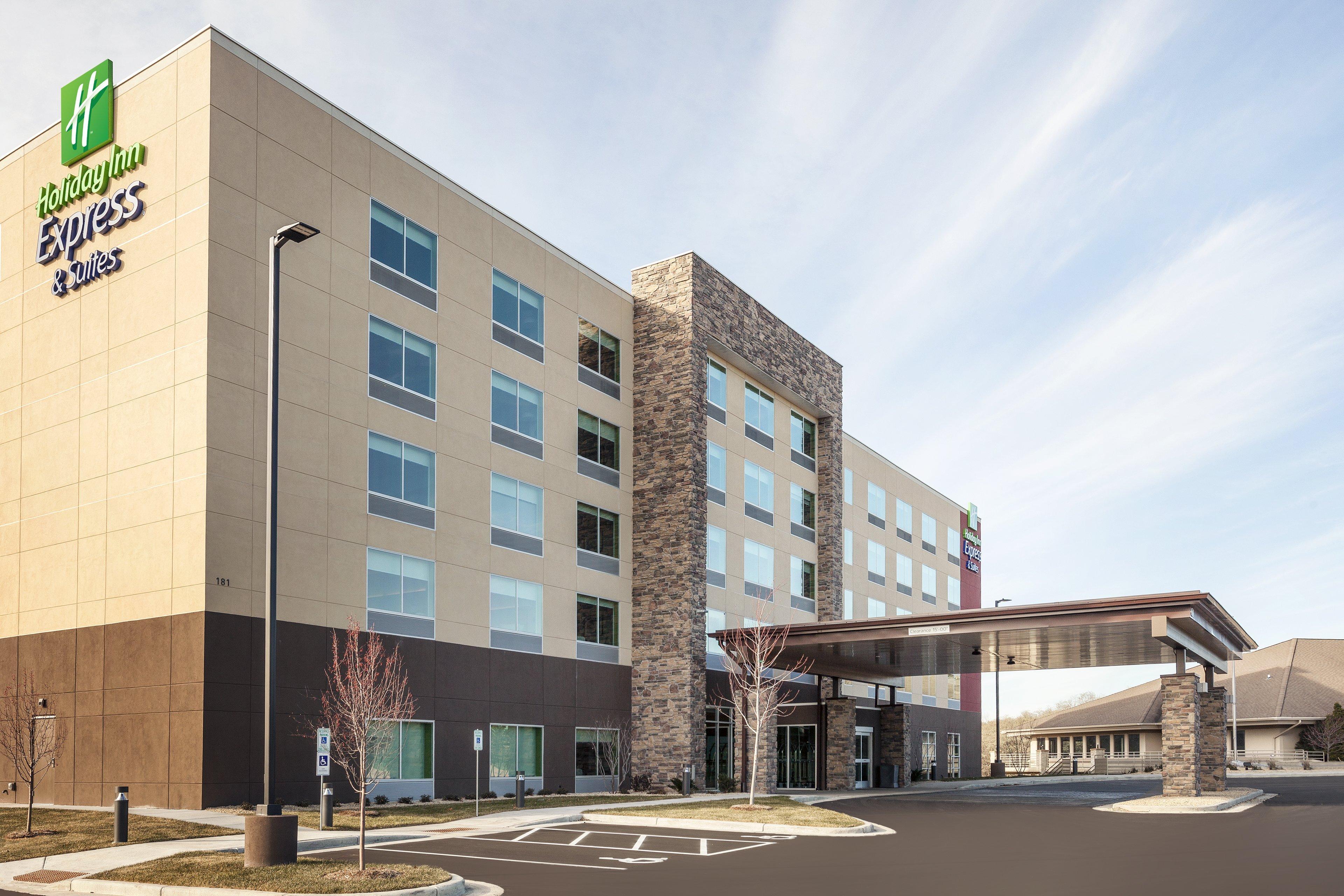 Holiday Inn Express & Suites - Hudson I-94 By Ihg Экстерьер фото
